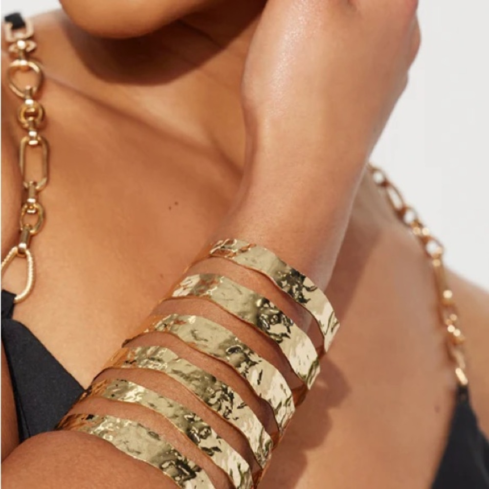 Gold bracelet cuff